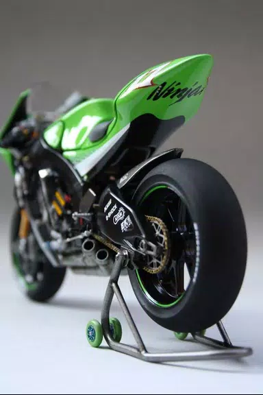 Kawasaki Ninja ZX10r Wallpaper Screenshot 2 