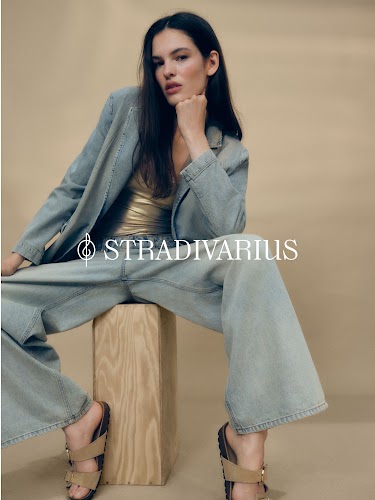 Stradivarius - Clothing Store Screenshot 17 